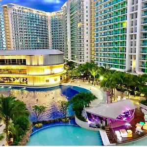  Apartment Azure Urban Staycation