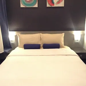 Li Nakpil Мини-отель